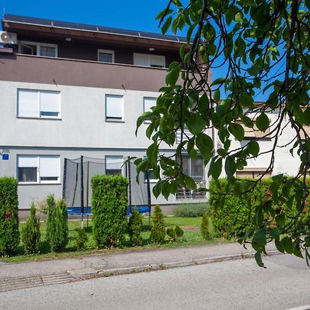 Apartment Sladic Sisak Luaran gambar