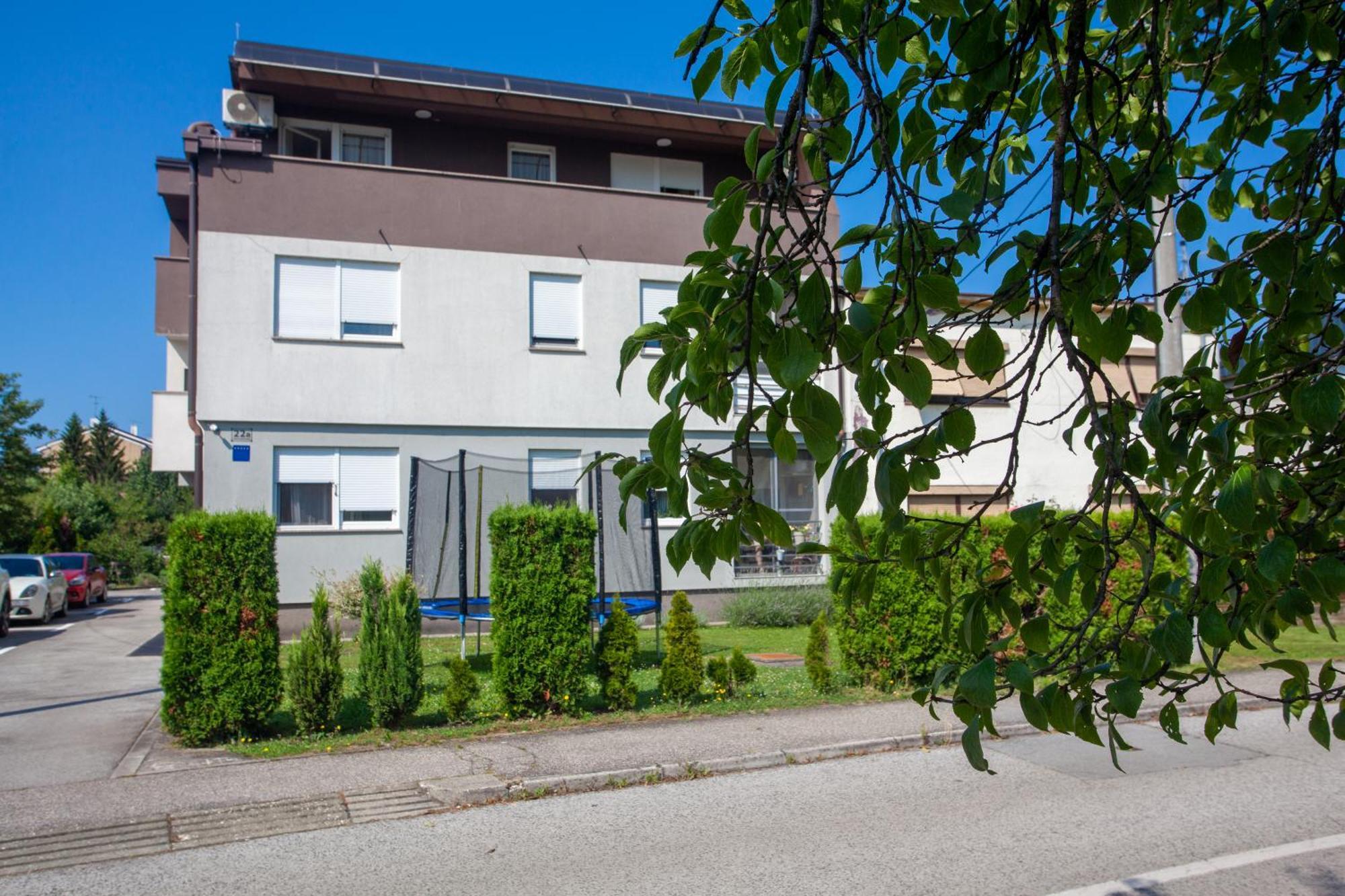 Apartment Sladic Sisak Luaran gambar